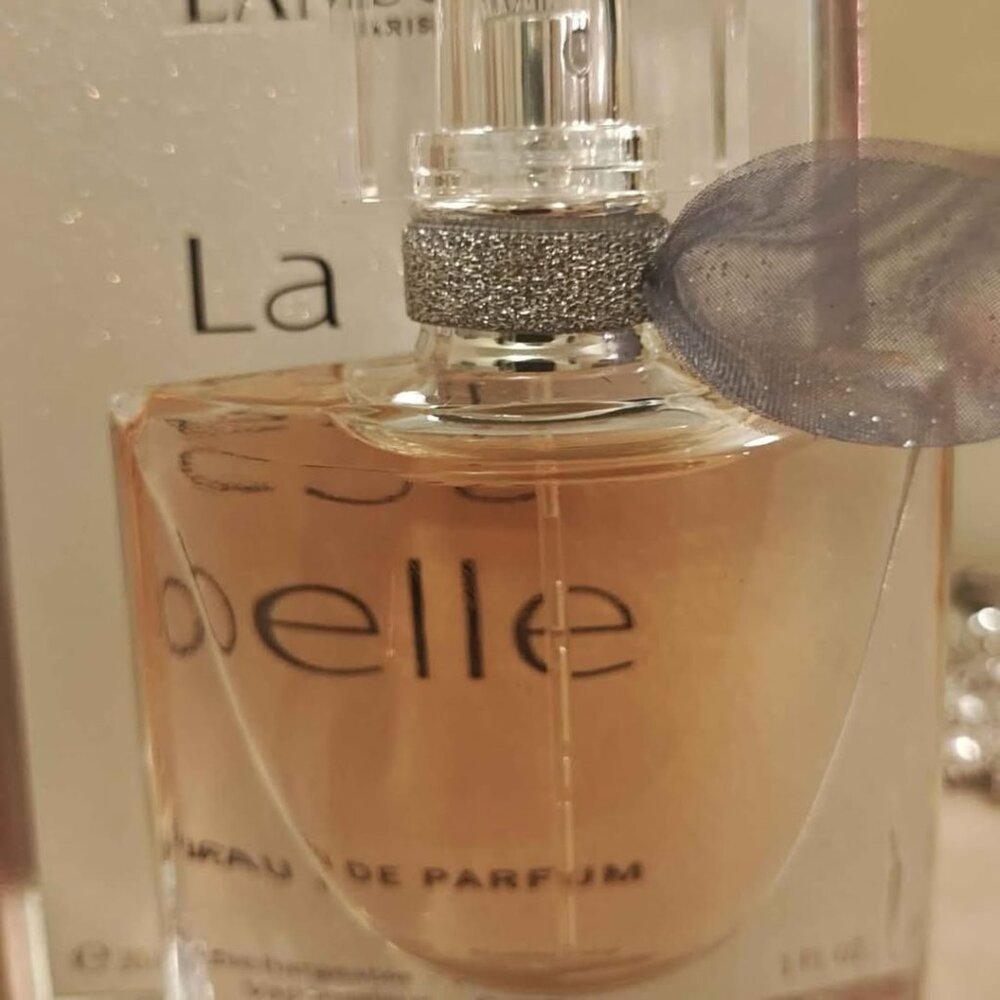 Lancome La vie est belle perfume